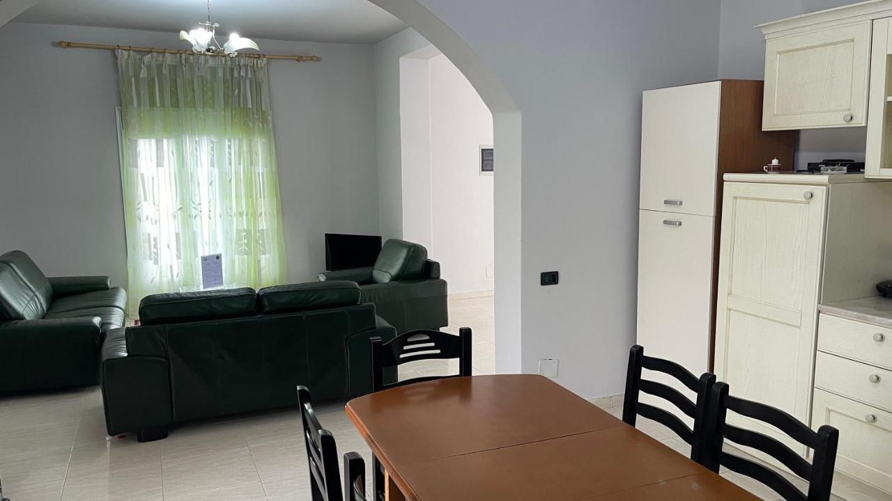 Azure Apartments By Kondo Stays Vlorë Exterior foto